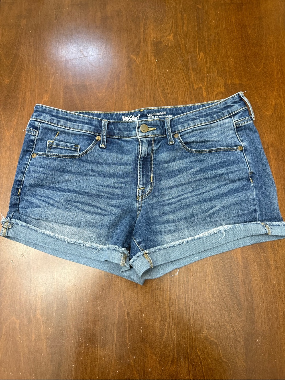 Mossimo Mid-Rise Midi Jean Shorts Size 12